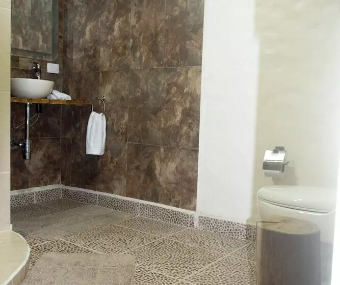 Hotelli Montana Guesthouse