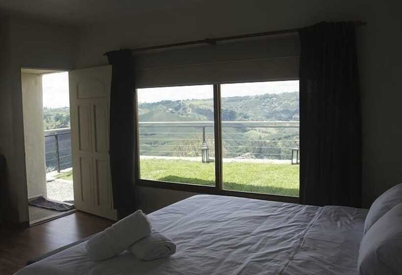 ホテル Montana Guesthouse