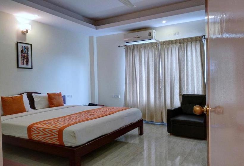 Fotos del hotel Fab Platinum:  13