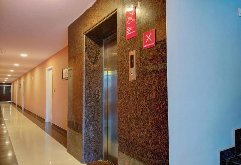 Fotos del hotel Fab Platinum:  8