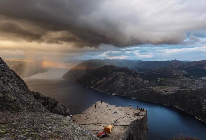 Preikestolen Hotel & Basecamp