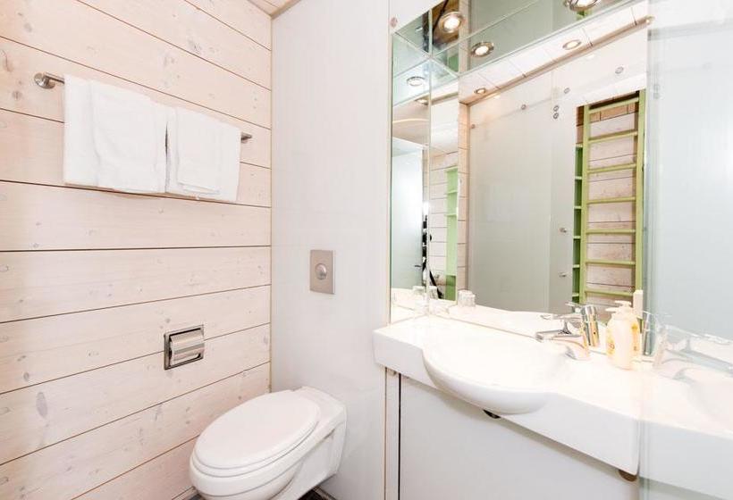 Preikestolen Hotel & Basecamp