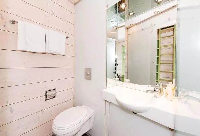 Preikestolen Hotel & Basecamp