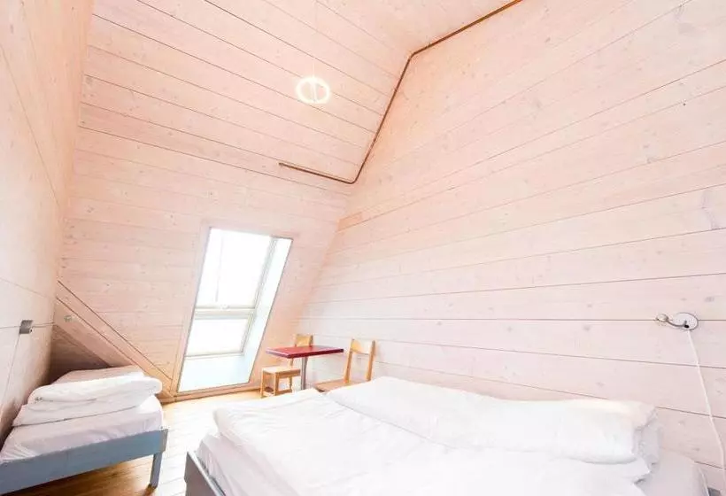 Preikestolen Hotel & Basecamp