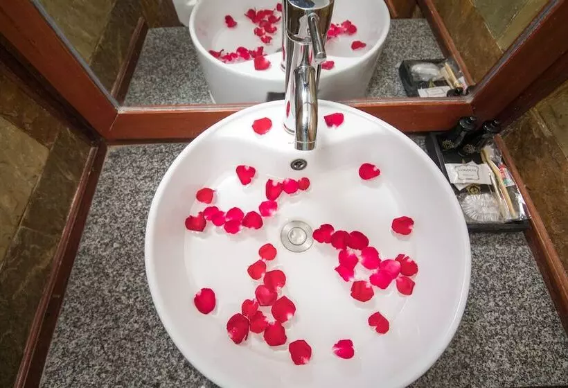 هتل Temple View Bagan