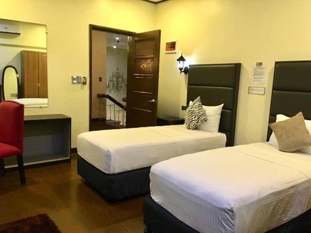 בית מלון כפרי The Ambassador