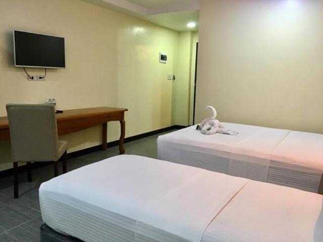 בית מלון כפרי The Ambassador