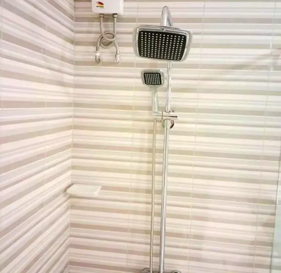 Hotelli The Ambassador