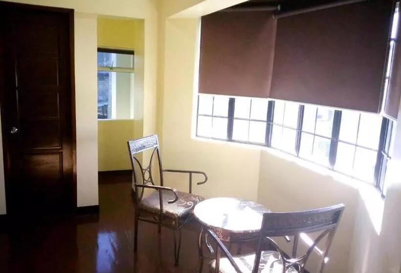 Hotelli The Ambassador