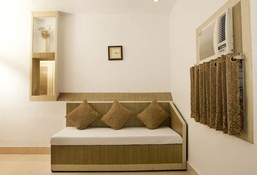 ホテル White House