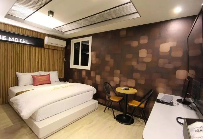Line Motel