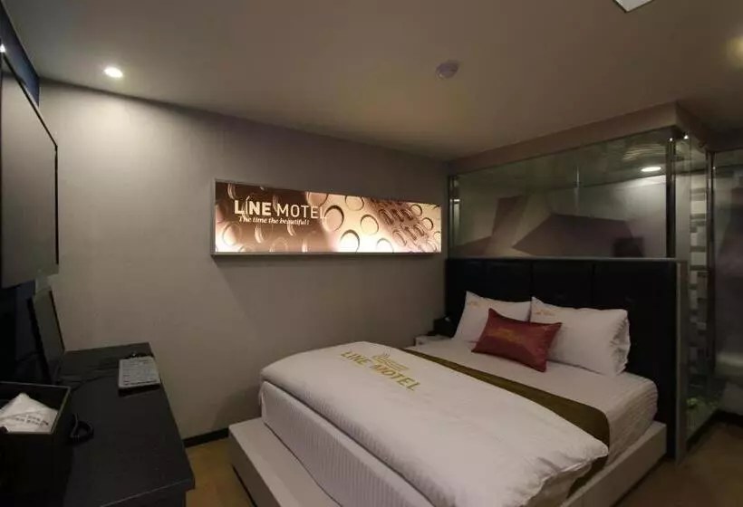 Line Motel