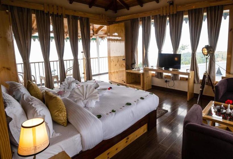 Alpine Chalet Resort