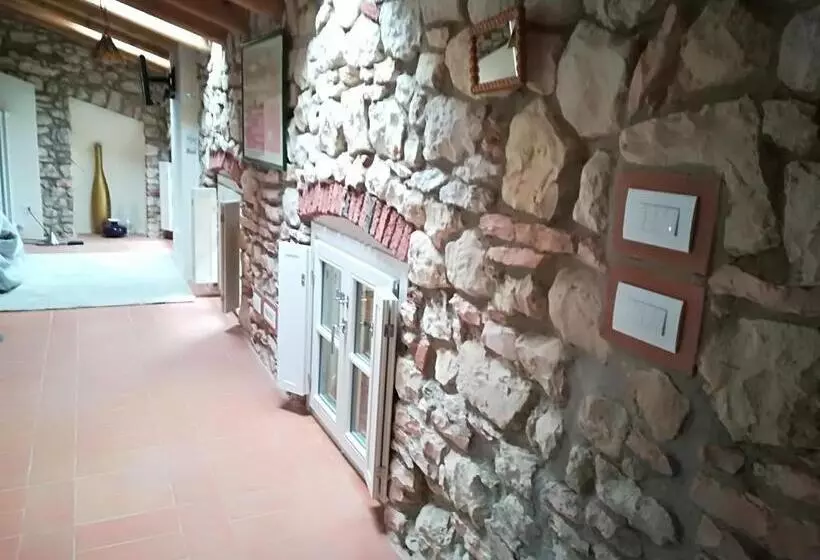 Aamiaismajoitus (B&B) Corte Tre Vigne