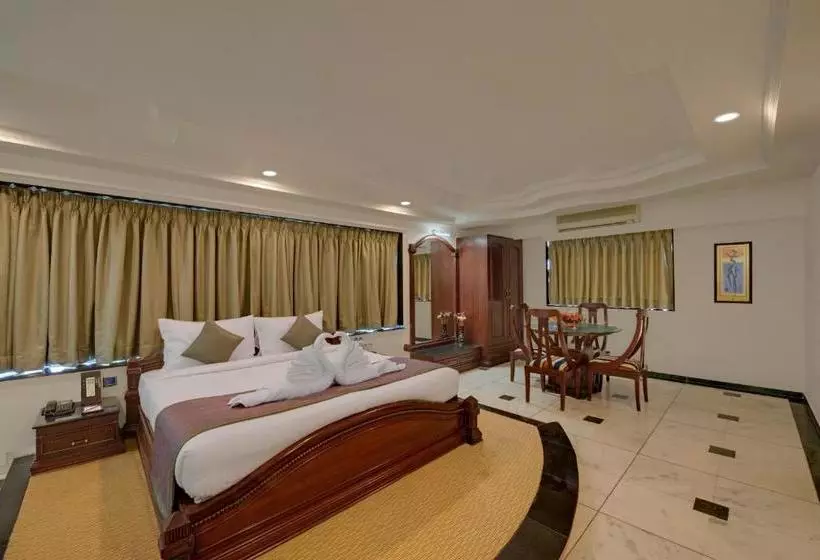 ホテル K K Beacon India