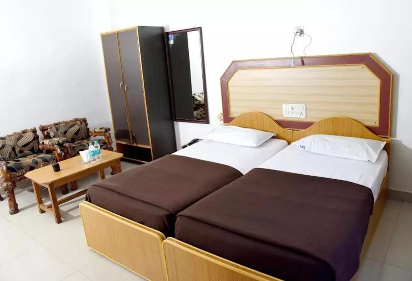 Hotelli Sharada International