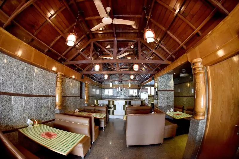 Hotelli Sharada International