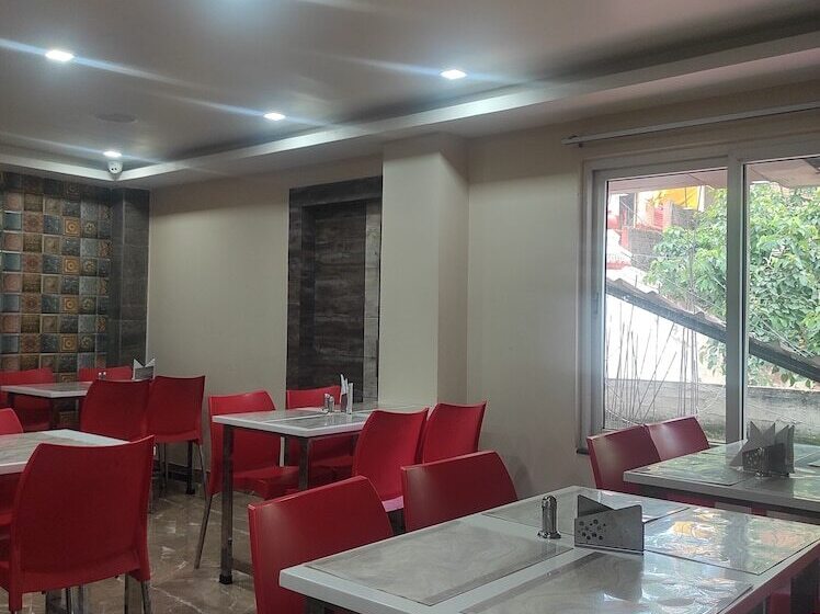 Отель Shreemoyee Inn