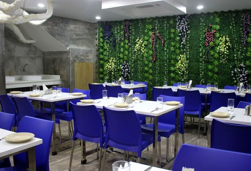 Отель Shreemoyee Inn