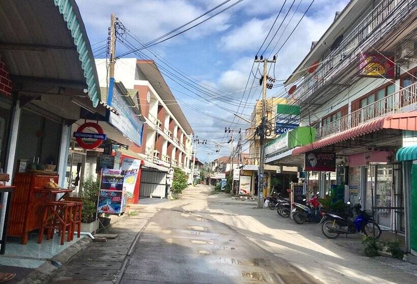 리조트 Richmond Guesthouse Haad Rin