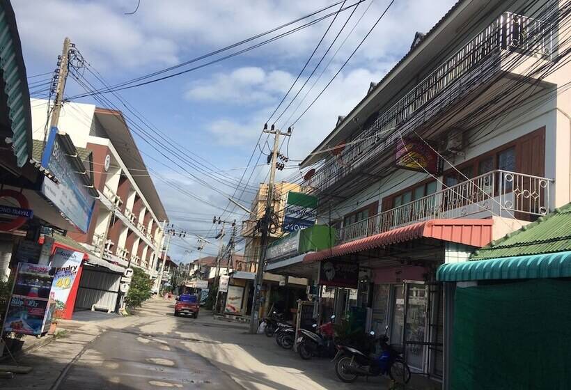 리조트 Richmond Guesthouse Haad Rin