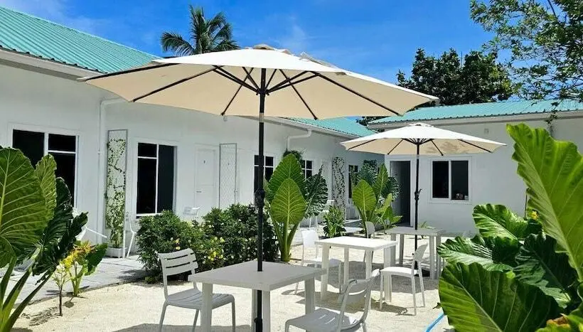 پانسیون Avi Guesthouse