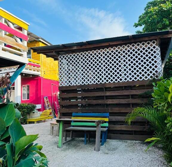 هاستل Go Slow Guesthouse