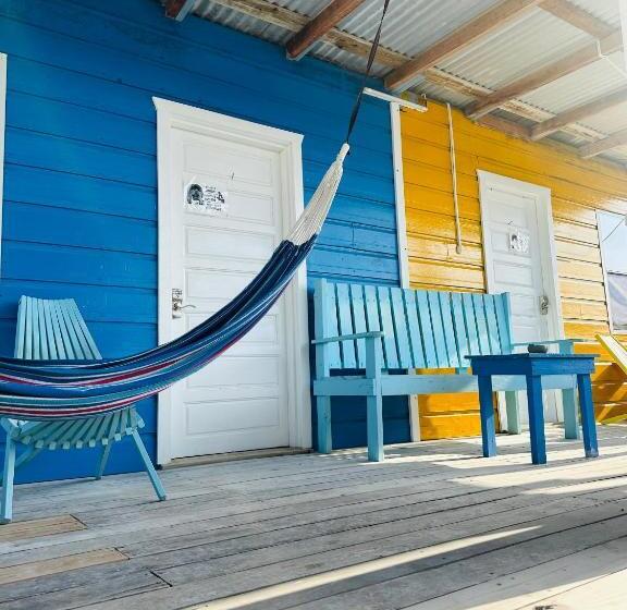 هاستل Go Slow Guesthouse