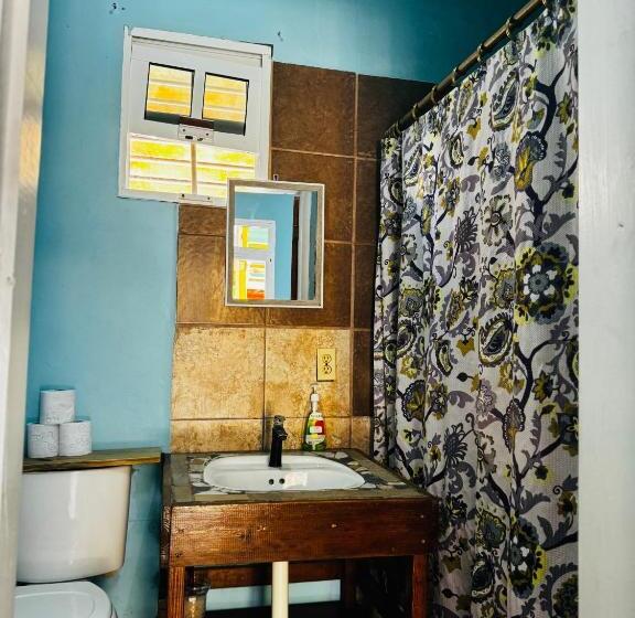 هاستل Go Slow Guesthouse