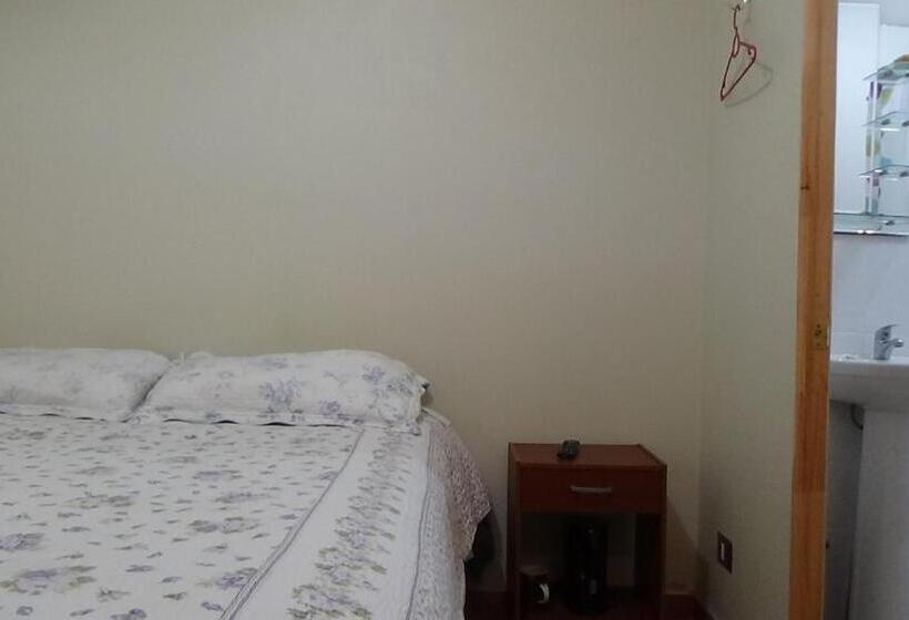 مبيت وإفطار Casa Blanca Hospedaje