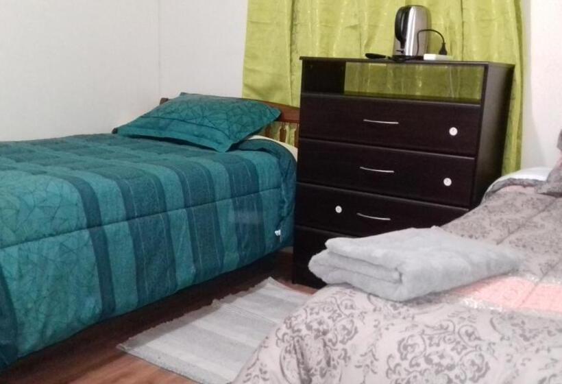 مبيت وإفطار Casa Blanca Hospedaje