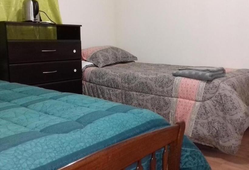 مبيت وإفطار Casa Blanca Hospedaje