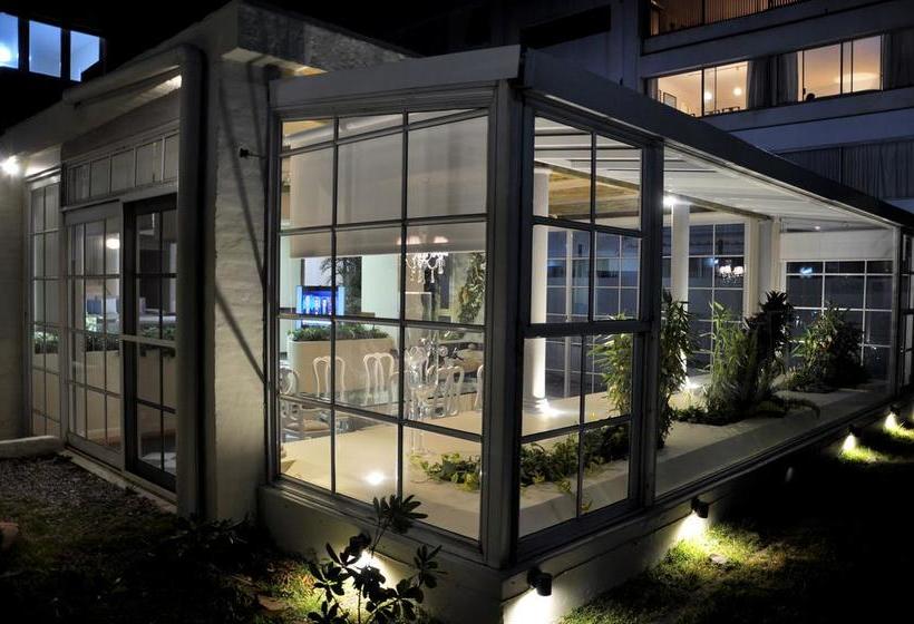 Alevines Playa El Emir Hostel & Suites