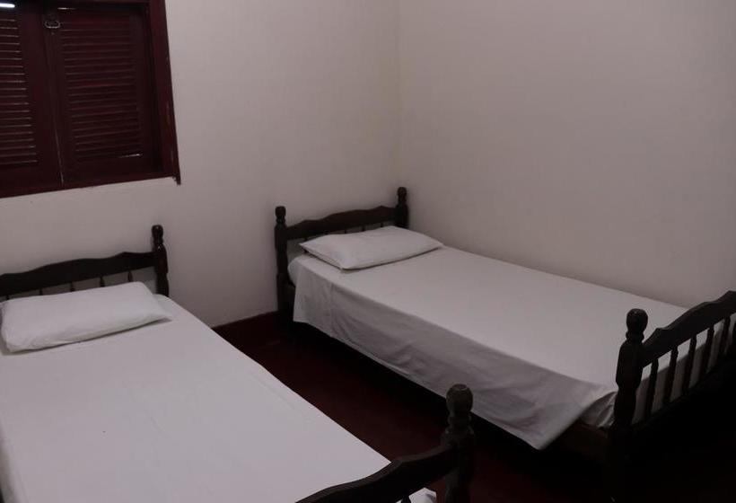 Отель Dos Viajantes