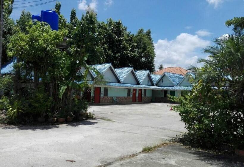 בית מלון כפרי Kanjana Resort