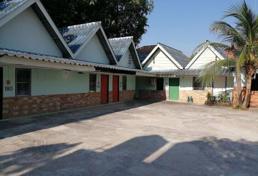 בית מלון כפרי Kanjana Resort