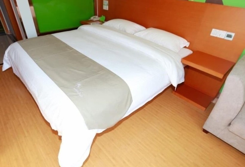 Hotel Vatica Qingdao Licang Xiazhuang Hexie Plaza