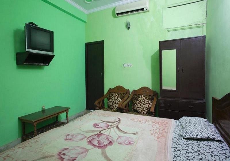 בית מלון כפרי Saarthi