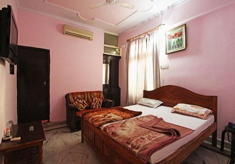 בית מלון כפרי Saarthi