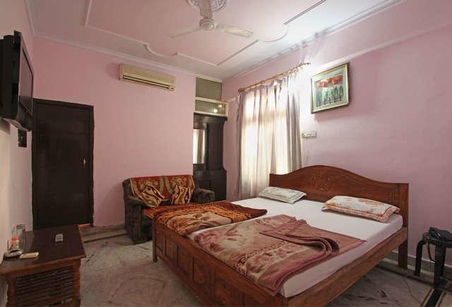 בית מלון כפרי Saarthi