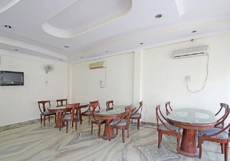 בית מלון כפרי Saarthi