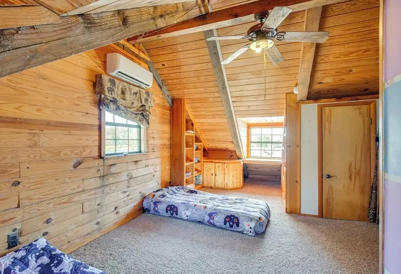 Private Lake On Site: Secluded Retreat In Grant!