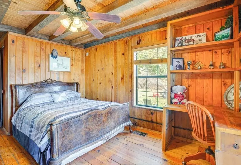 Private Lake On Site: Secluded Retreat In Grant!