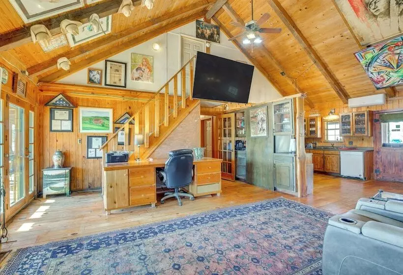 Private Lake On Site: Secluded Retreat In Grant!