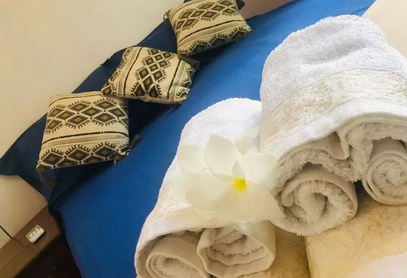 تختخواب و صبحانه Chez Moi
