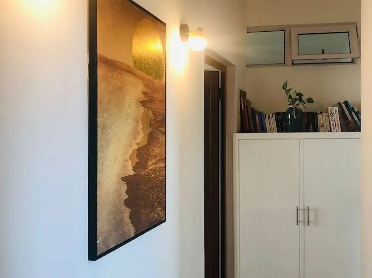 تختخواب و صبحانه Chez Moi