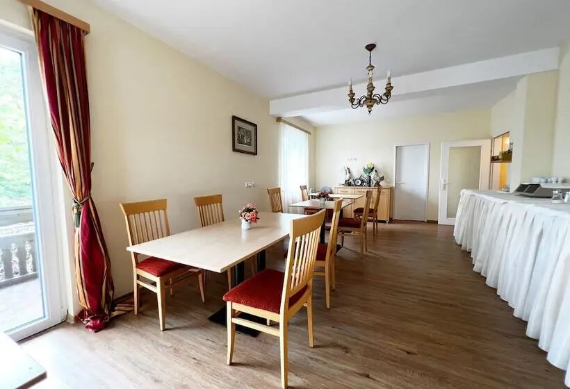 Bed And Breakfast Eder