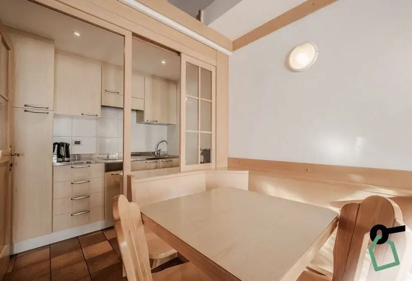 レジデンス Hotiday Apartment Collection   Santa Cristina