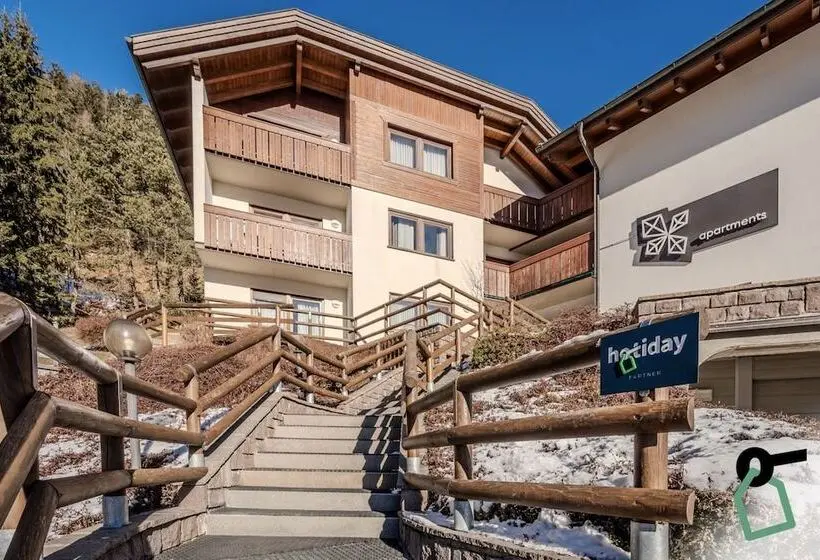 レジデンス Hotiday Apartment Collection   Santa Cristina