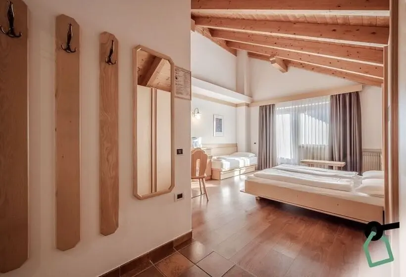 レジデンス Hotiday Apartment Collection   Santa Cristina